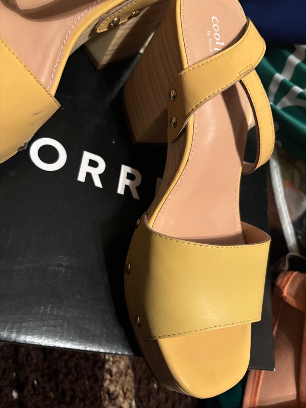 Block heel sandals